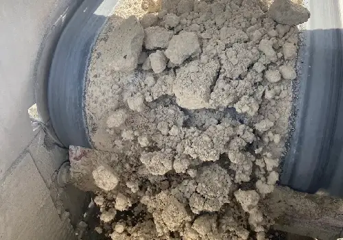 A conveyor belt moving rock and gravel